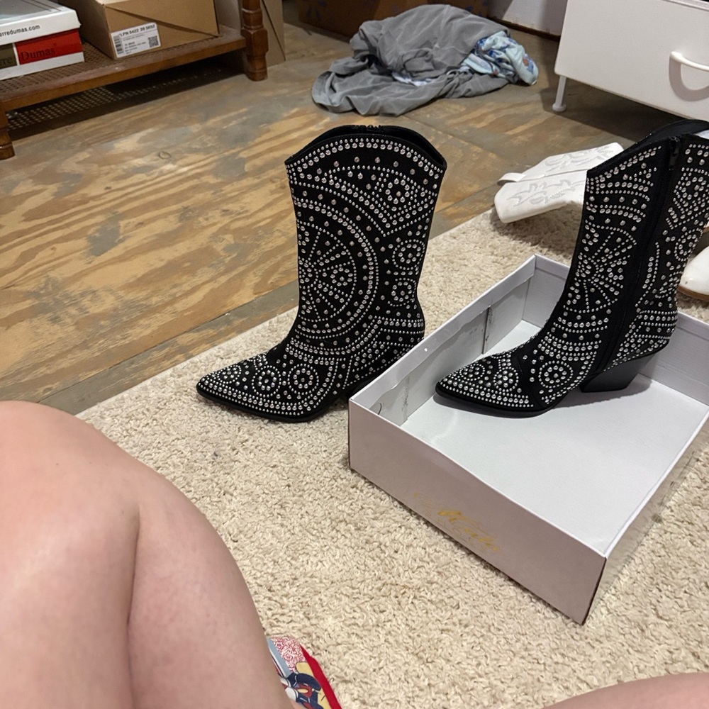Black Studded Women's Boots